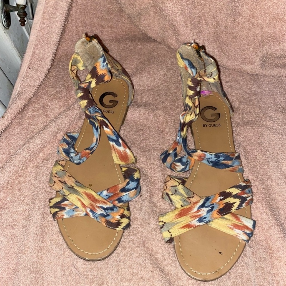 Guess Orange and Blue Floral Sandals size 8.5